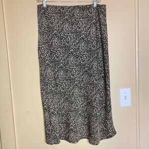 Elegant Black and White Women's Skirt